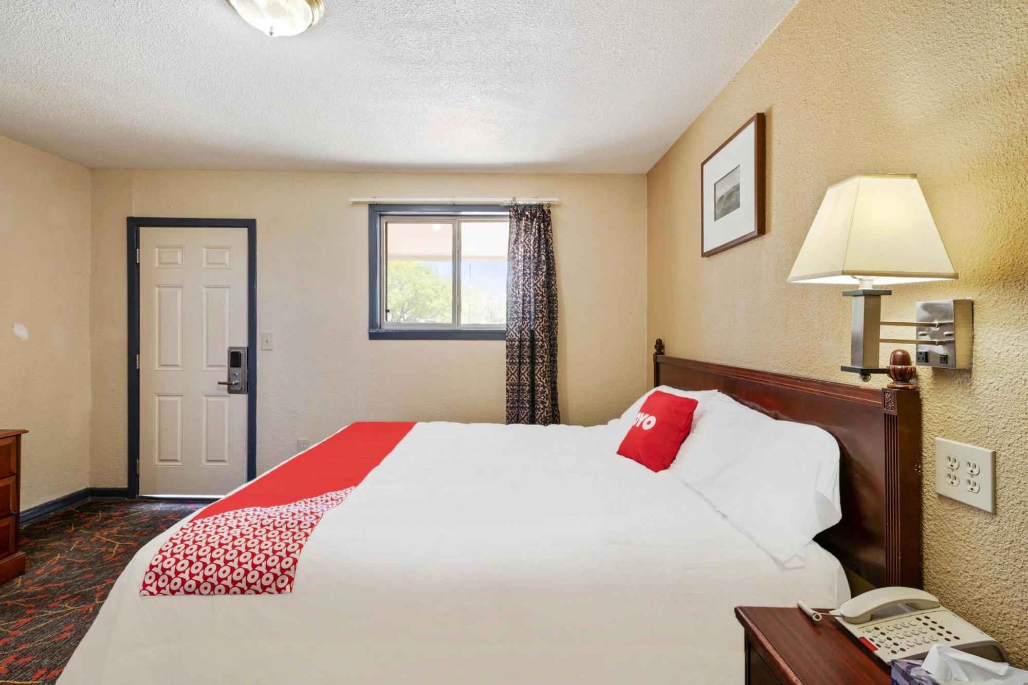 Oyo Hotel Luling Tx Downtown I-10/Us-90 Esterno foto
