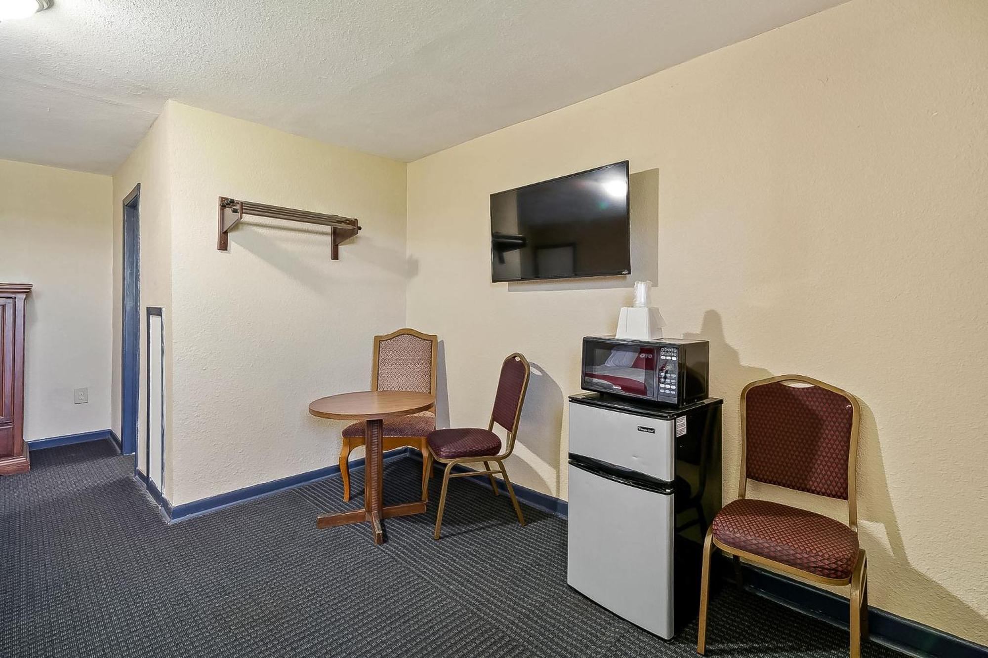 Oyo Hotel Luling Tx Downtown I-10/Us-90 Esterno foto
